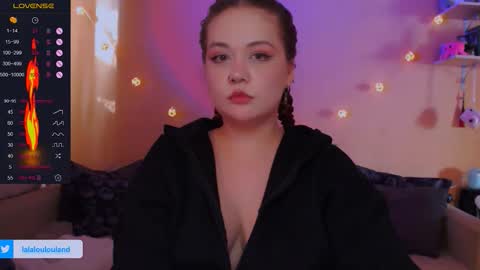 Snapshot of lala_loulou chatting on October 18, 2025, 12:06 pm Nicky online show from October 18, 2025, 12:06 pm
