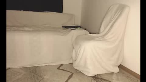 LalaMy online show from November 11, 2025, 3:01 pm