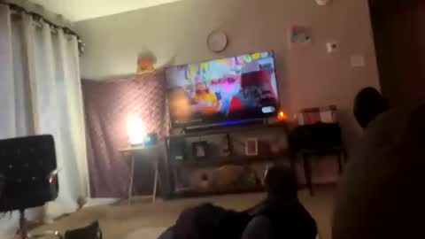 lalo112233vaz online show from September 17, 2025, 12:45 am