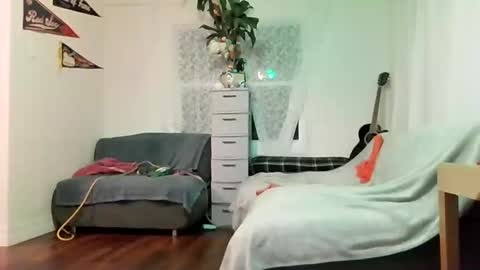 LALOVE99 online show from September 23, 2025, 1:30 am