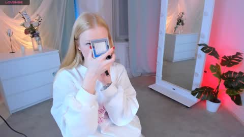 Laly online show from January 26, 2025, 4:30 pm