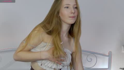 Snapshot of lana__j chatting on January 1, 2025, 5:11 pm Liana online show from January 1, 2025, 5:11 pm