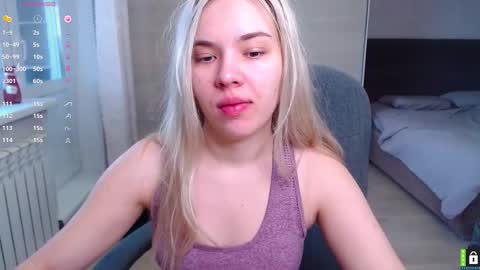 Snapshot of lana__nova chatting on October 19, 2025, 6:47 am Lana online show from October 19, 2025, 6:47 am