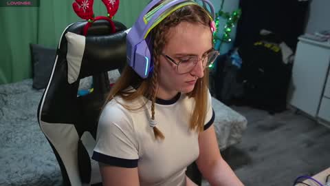 Snapshot of lana_del_kay chatting on December 6, 2024, 1:55 pm Kay online show from December 6, 2024, 1:55 pm