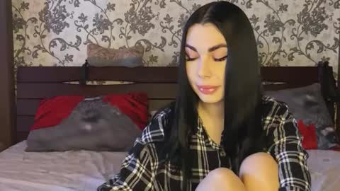 lana_del_play online show from February 9, 2026, 8:29 am