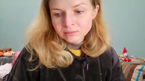 Snapshot of lanaangeldream chatting on February 11, 2026, 3:44 am Lana online show from February 11, 2026, 3:44 am