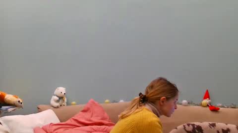 Snapshot of lanaangeldream chatting on February 20, 2026, 9:37 pm Lana online show from February 20, 2026, 9:37 pm