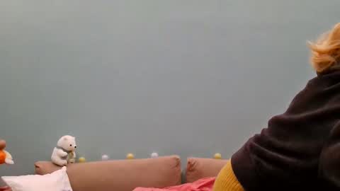 Snapshot of lanaangeldream chatting on April 1, 2026, 5:08 am Lana online show from April 1, 2026, 5:08 am