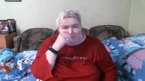 lanacat555 online show from January 20, 2025, 2:03 pm