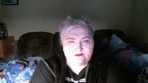 lanacat555 online show from February 13, 2025, 11:04 pm