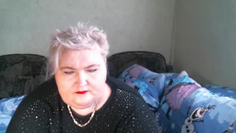 lanacat555 online show from February 17, 2025, 1:32 pm