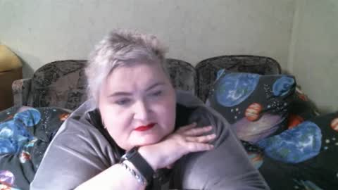 lanacat555 online show from February 25, 2025, 6:31 pm
