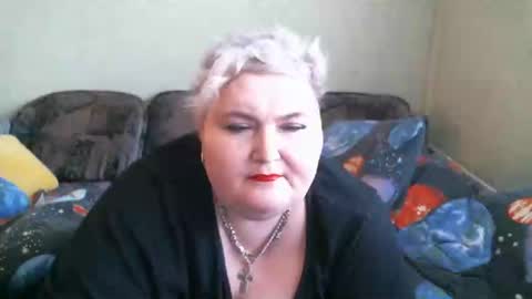lanacat555 online show from February 28, 2025, 1:47 pm