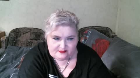 lanacat555 online show from March 3, 2025, 4:56 pm