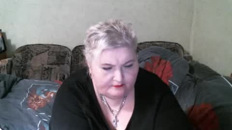 lanacat555 online show from March 4, 2025, 6:07 pm