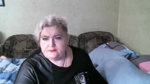 lanacat555 online show from September 19, 2025, 11:05 pm
