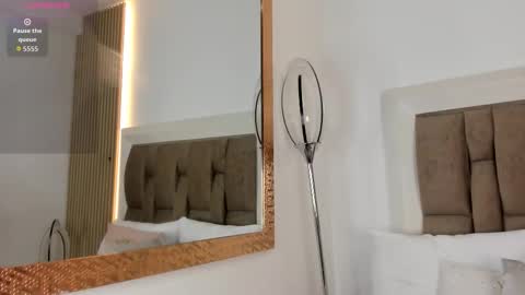 Lana online show from September 24, 2025, 8:34 pm