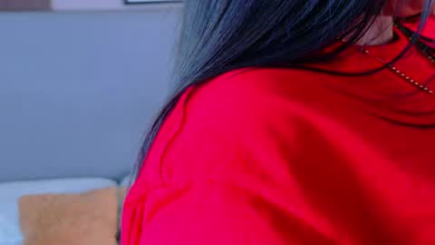 Lana online show from April 18, 2026, 7:29 pm