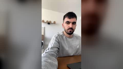 Snapshot of lander920612 chatting on February 18, 2026, 10:00 am lander920612 online show from February 18, 2026, 10:00 am