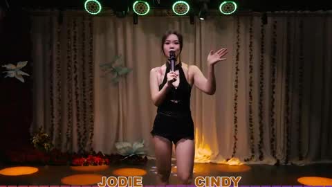 lankwaifong_cindy online show from April 2, 2026, 2:20 am