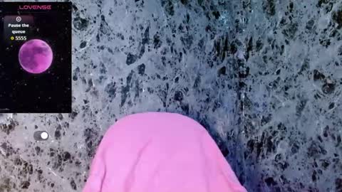 Lanna online show from February 5, 2026, 2:00 pm