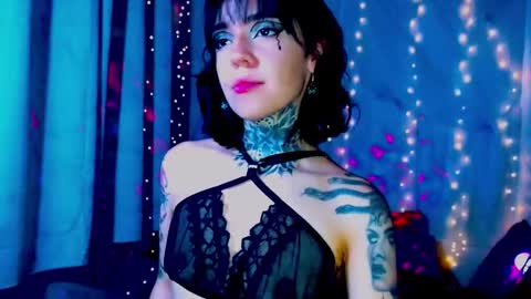 LANNIE   online show from March 3, 2026, 5:02 am