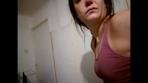 Snapshot of laraa333 chatting on February 15, 2025, 5:41 am Little online show from February 15, 2025, 5:41 am