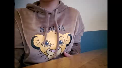 Snapshot of laraa333 chatting on February 15, 2025, 9:05 am Little online show from February 15, 2025, 9:05 am