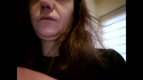 Snapshot of laraa333 chatting on February 25, 2025, 6:36 am Little online show from February 25, 2025, 6:36 am