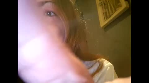 Snapshot of laraa333 chatting on October 5, 2025, 1:15 am Little online show from October 5, 2025, 1:15 am