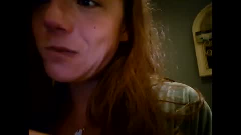 Snapshot of laraa333 chatting on October 17, 2025, 10:56 pm Little online show from October 17, 2025, 10:56 pm