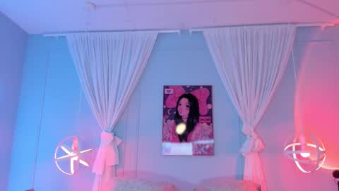 lara online show from September 23, 2025, 3:53 am