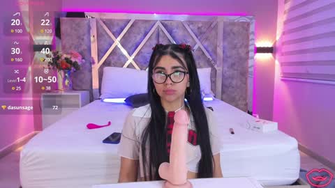 Snapshot of larabrook chatting on January 13, 2025, 9:52 pm Lara online show from January 13, 2025, 9:52 pm