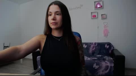 Laraminx30 online show from July 17, 2026, 8:21 am