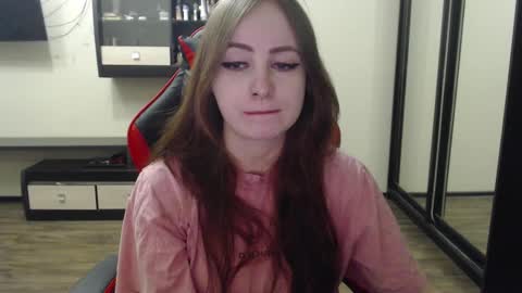 Laralianna online show from February 22, 2025, 5:02 pm