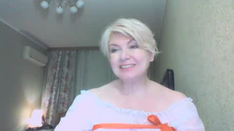 laramrs online show from April 3, 2026, 5:55 pm