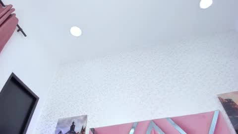 Lara Murphy online show from September 9, 2025, 7:35 pm