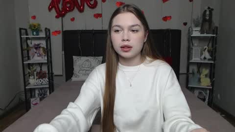 LaraPika online show from February 18, 2026, 6:09 am