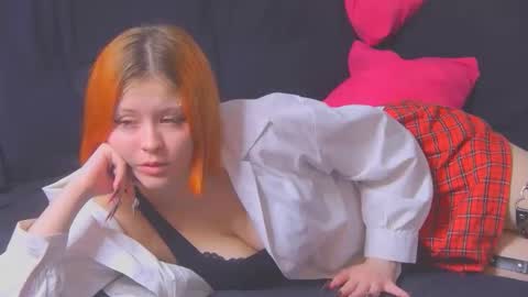 Lara online show from April 20, 2026, 7:48 pm