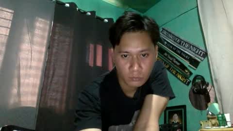 laravien19 online show from April 19, 2026, 7:18 am