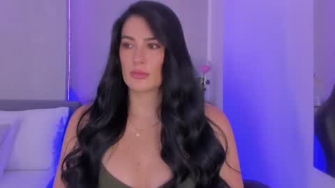 Laura online show from July 15, 2026, 9:09 pm