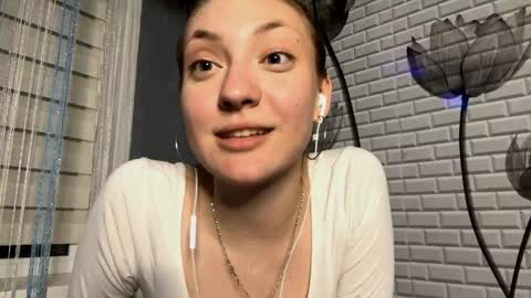 Eva online show from May 27, 2026, 6:16 pm