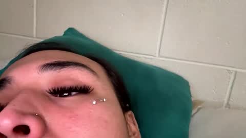 Snapshot of lareinapussy chatting on March 20, 2026, 6:46 pm lareinapussy online show from March 20, 2026, 6:46 pm