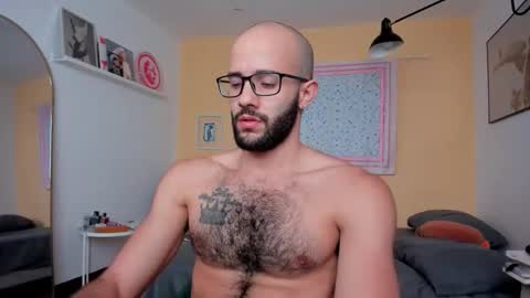 Snapshot of larry_stewart chatting on February 11, 2026, 2:33 pm larry_stewart online show from February 11, 2026, 2:33 pm