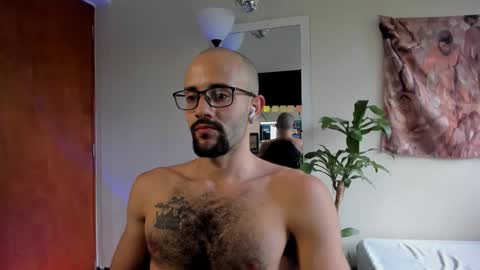 Snapshot of larry_stewart chatting on April 12, 2026, 5:51 pm larry_stewart online show from April 12, 2026, 5:51 pm