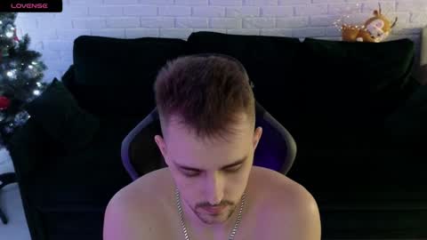 Snapshot of larstar01 chatting on January 7, 2025, 9:18 am Lars online show from January 7, 2025, 9:18 am