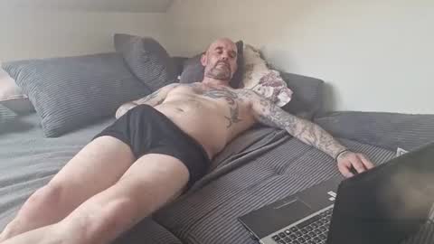 larsvegas1895 online show from June 27, 2026, 11:04 am