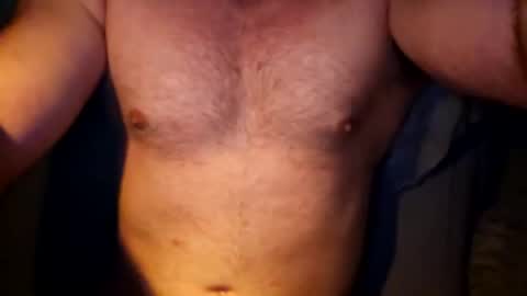 Snapshot of larzd8 chatting on October 23, 2025, 12:43 am larzd8 online show from October 23, 2025, 12:43 am