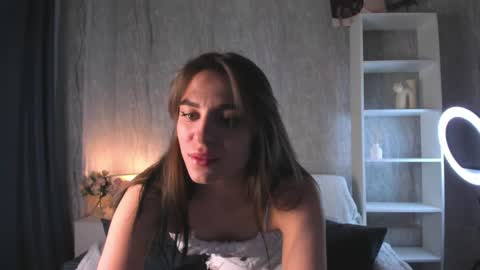 lasly_moon online show from March 20, 2026, 12:37 am