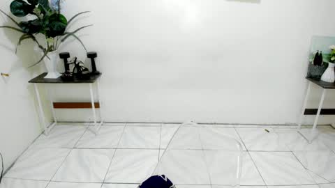 Snapshot of laspagera chatting on April 3, 2026, 12:03 pm Kendra online show from April 3, 2026, 12:03 pm